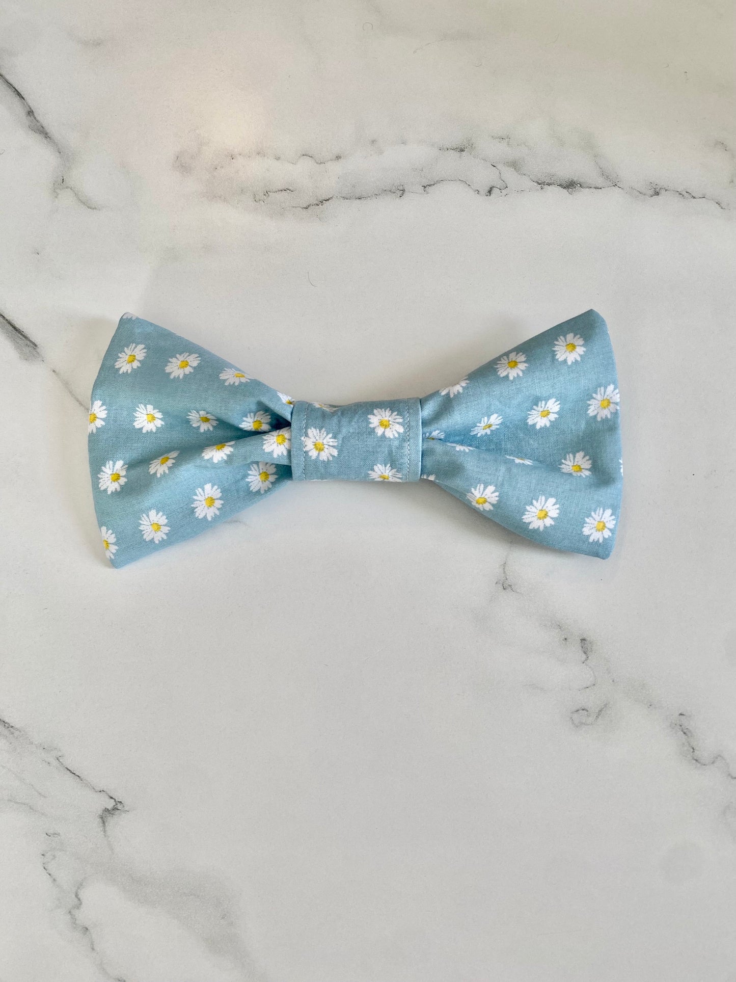 Over the Collar Dog Bow Tie-Daisies Bow Tie-Standard Bow-Sailor Bow-Spring Dog Bow Tie-Floral Dog Bandana-Spring Bow Tie