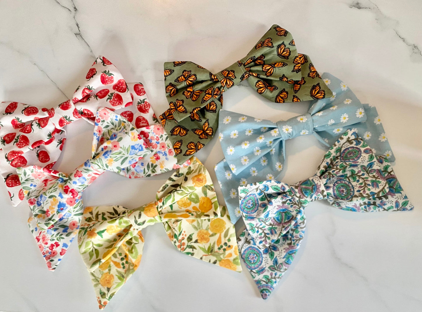 Over the Collar Dog Bow Tie-Daisies Bow Tie-Standard Bow-Sailor Bow-Spring Dog Bow Tie-Floral Dog Bandana-Spring Bow Tie